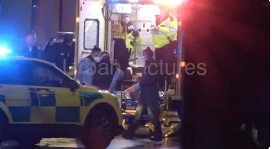 英国威廉王子住所外突发枪响，安全警钟与公众情绪的双重考验英国威廉王子现在的封号是什么?