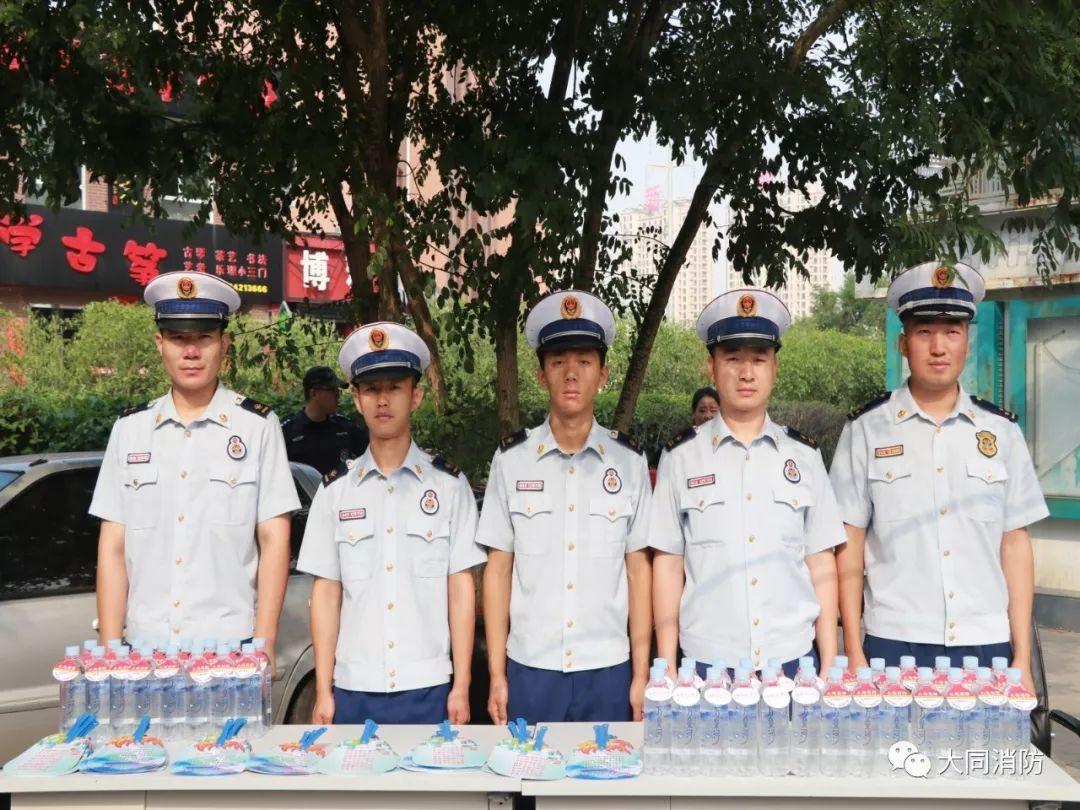 蓝姐三中三大数据论坛，解锁数字时代的智慧碰撞蓝姐三中三论坛精准资料大全传真工作资料电脑知